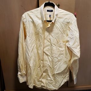 Men's button down collar shirt